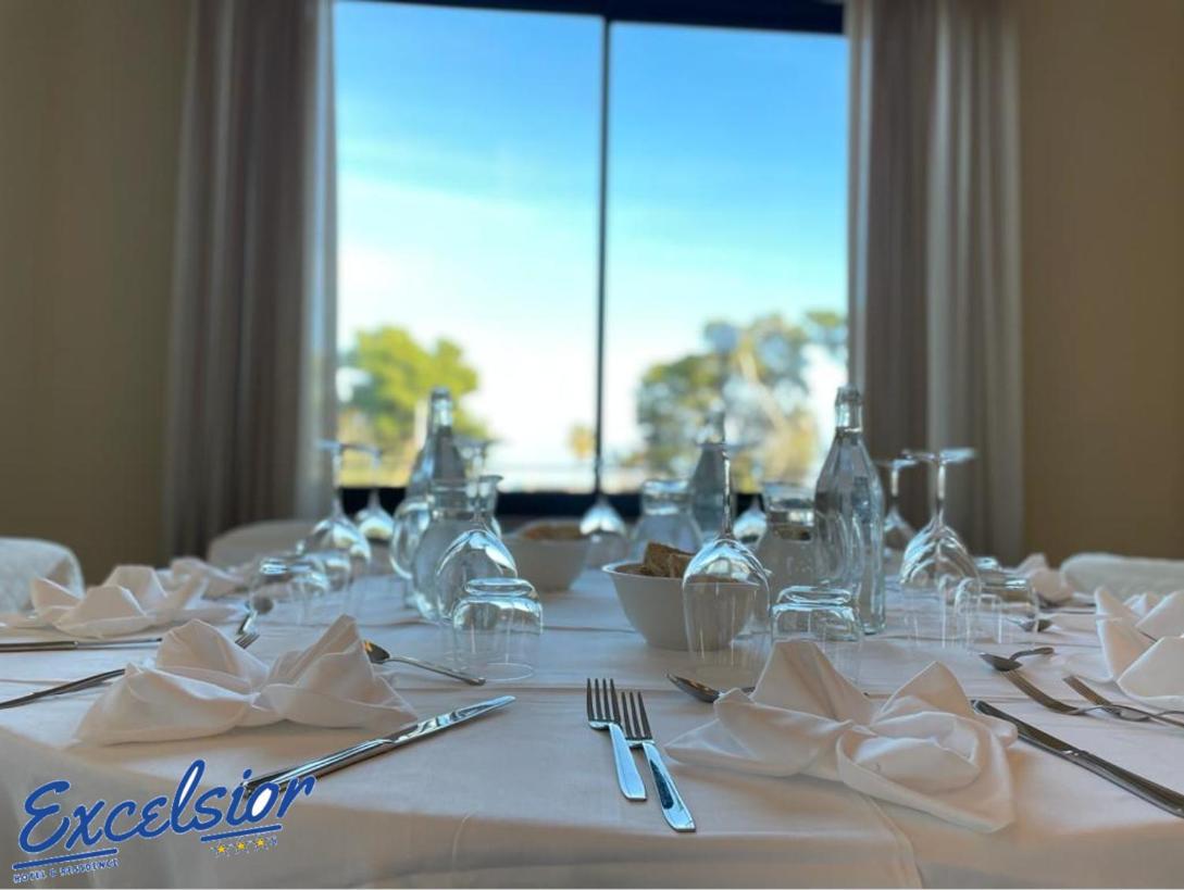 Hotel Excelsior Montesilvano Marina エクステリア 写真