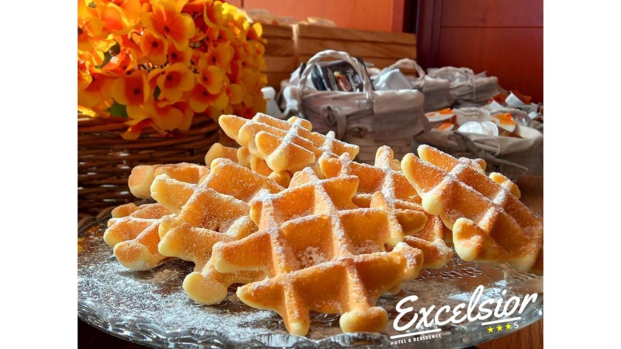Hotel Excelsior Montesilvano Marina エクステリア 写真